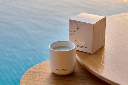 Aura Merchandise - MINI SIGNATURE SCENTED CANDLE (25 hrs)